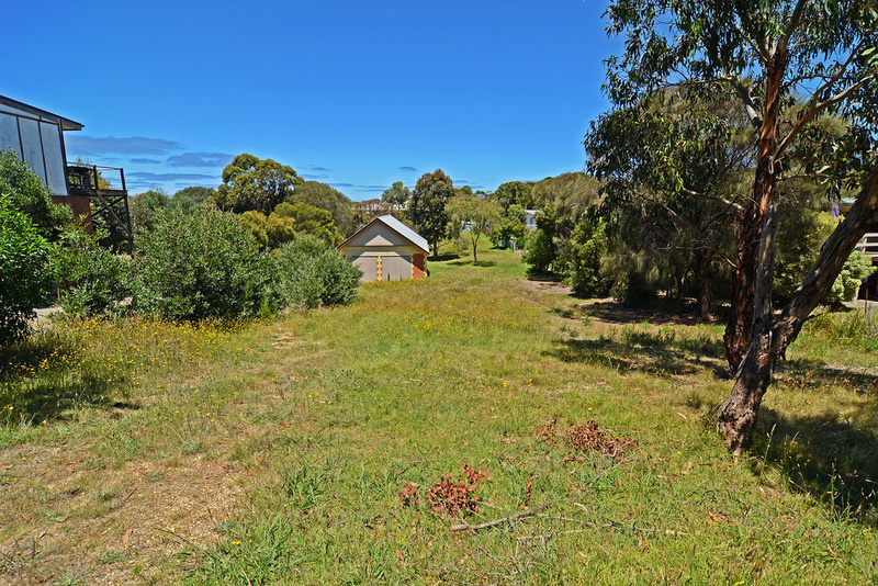 1/20  Anderson Street AIREYS INLET VIC, Aireys Inlet - Thumbnail 2