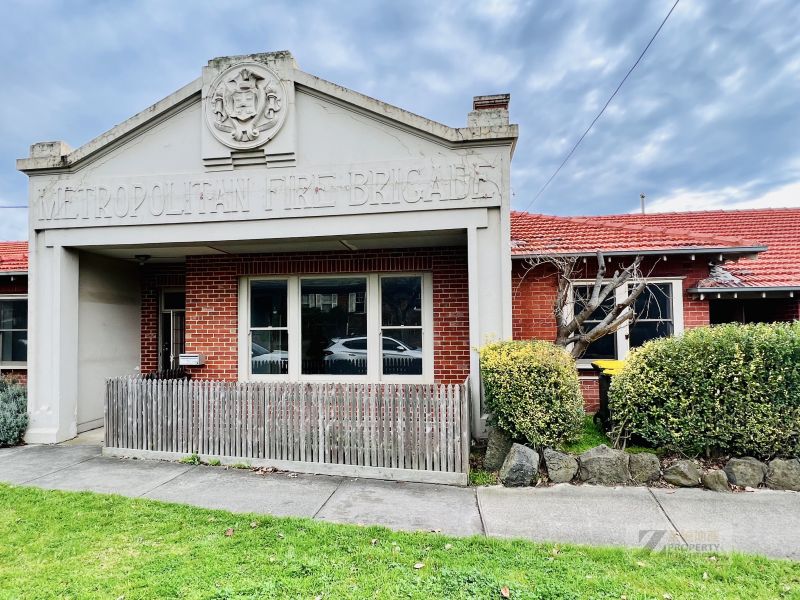 Real Estate For Lease 2/1 Balmoral Crescent Surrey Hills , VIC