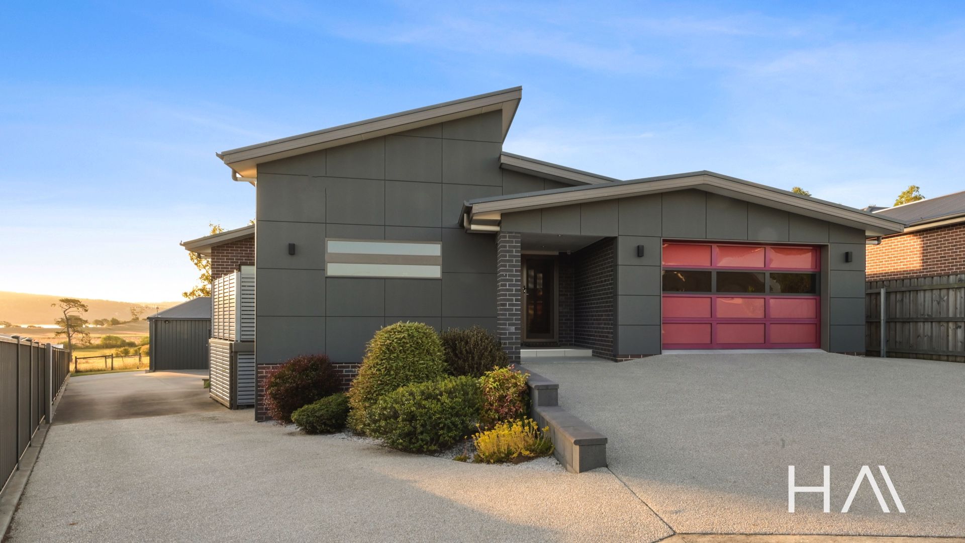 21 Carillion Court Newnham, Newnham - Thumbnail 2