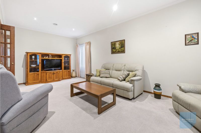 14 Bendigo Circuit, Caroline Springs - Thumbnail 6