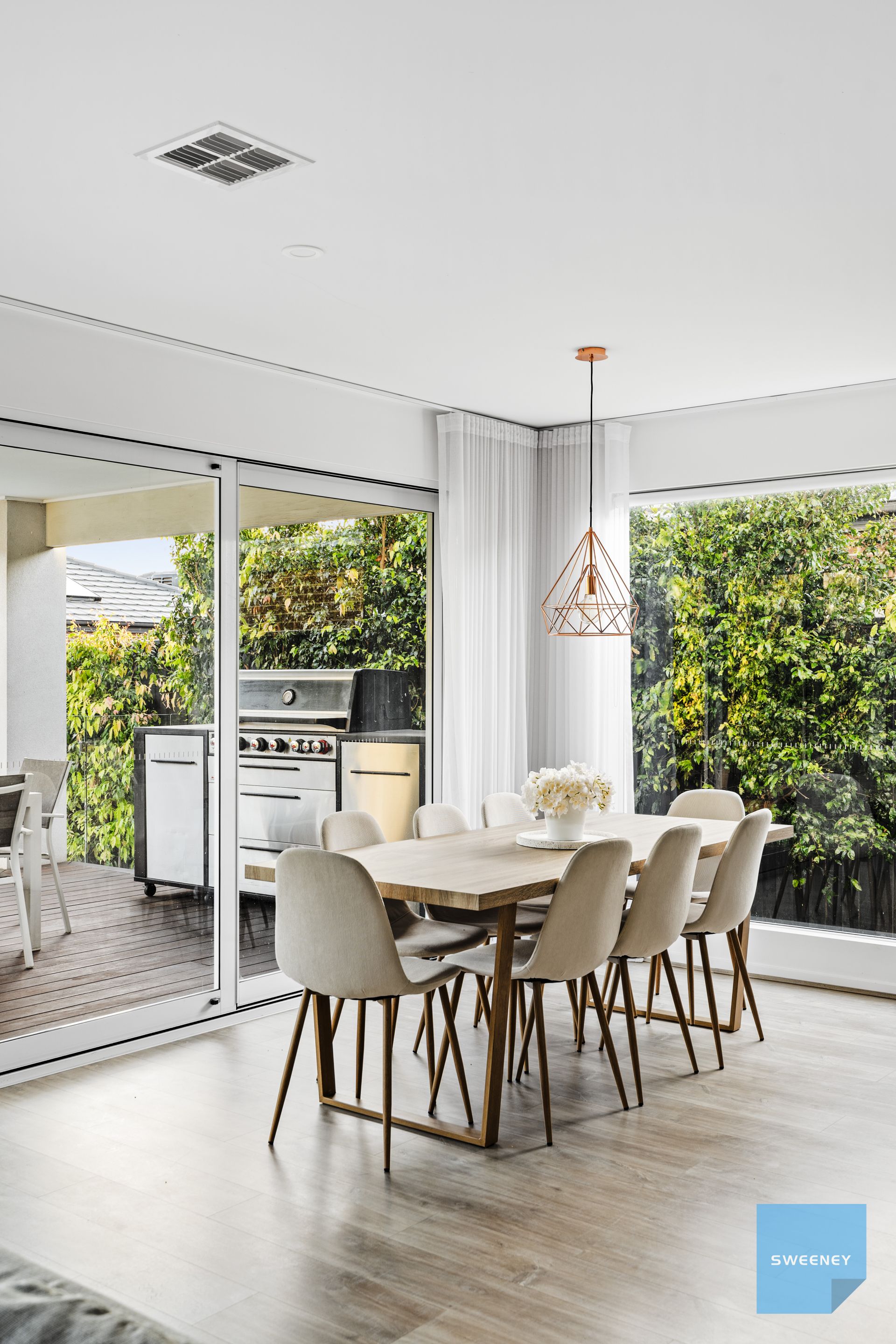 13 Wander Way, Fraser Rise - Thumbnail 7