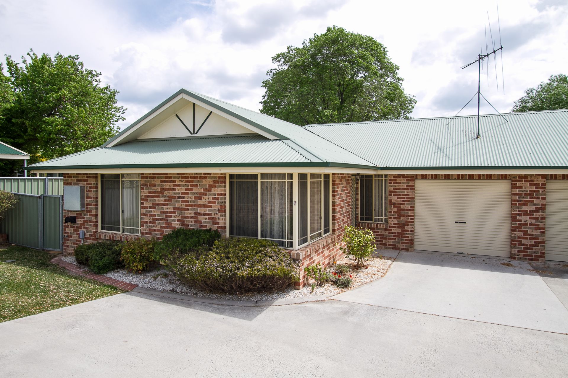 7/13 Bletchington Street, Orange John Cook Real Estate