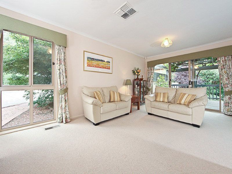 24 Beaumont Close, Chapman - Thumbnail 4