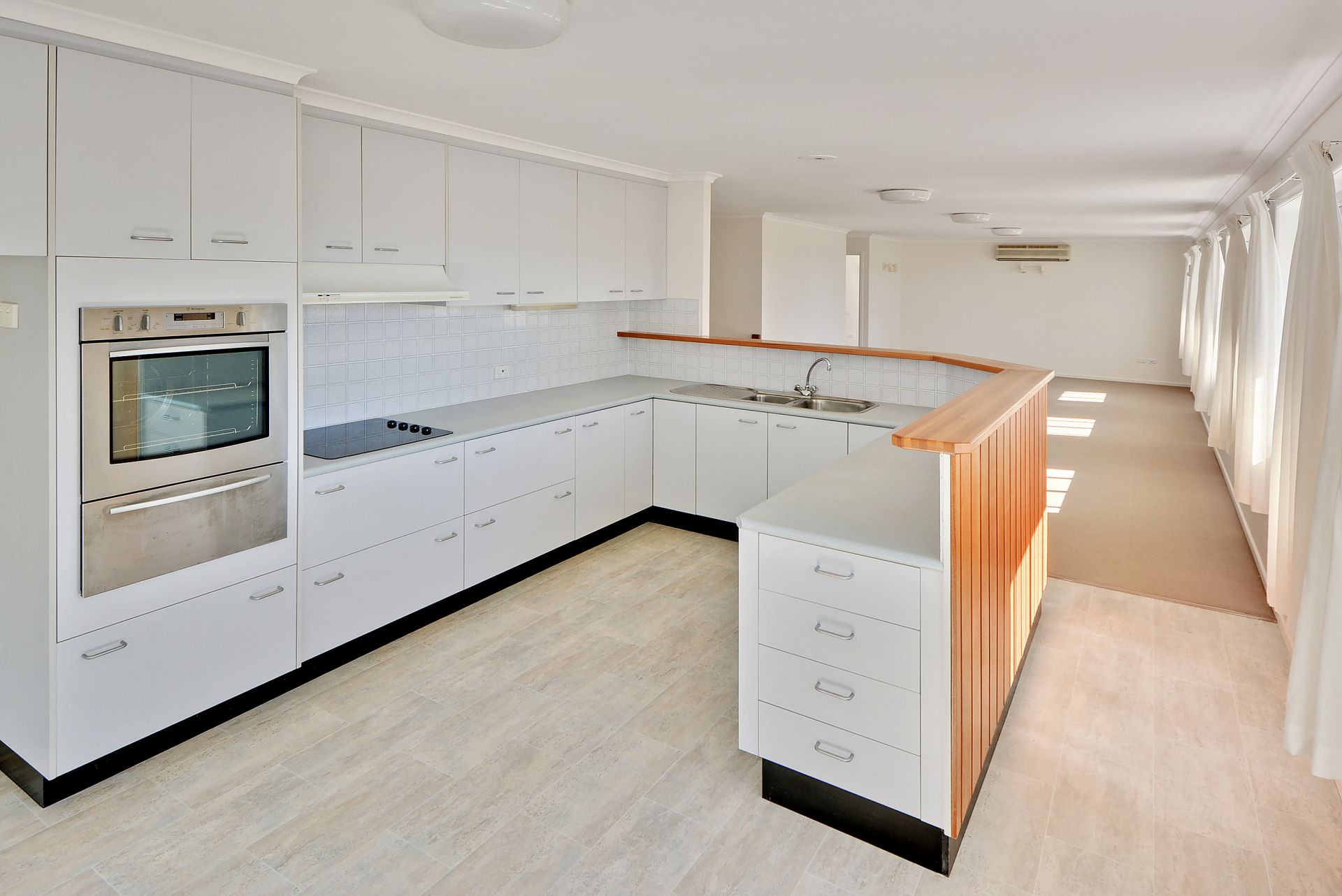 7 Lyon Street Dicky Beach QLD, Dicky Beach - Thumbnail 8