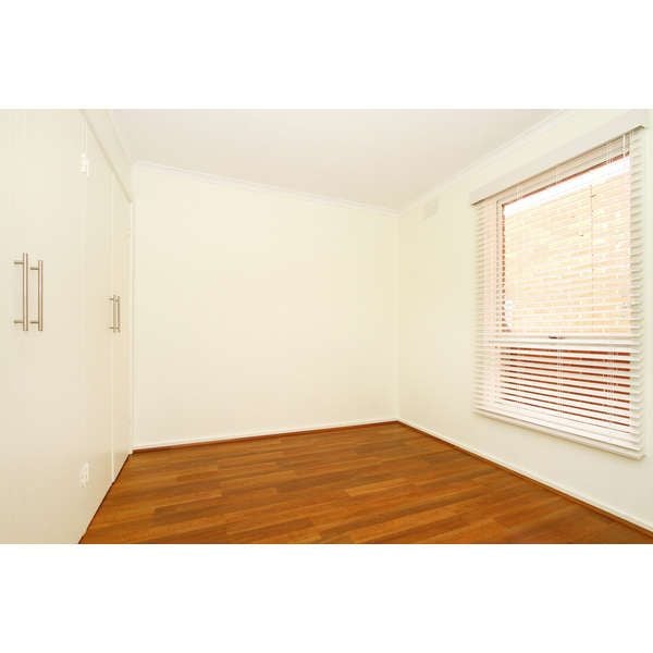 Spacious Renovated Unit Offering Great Natural Light!