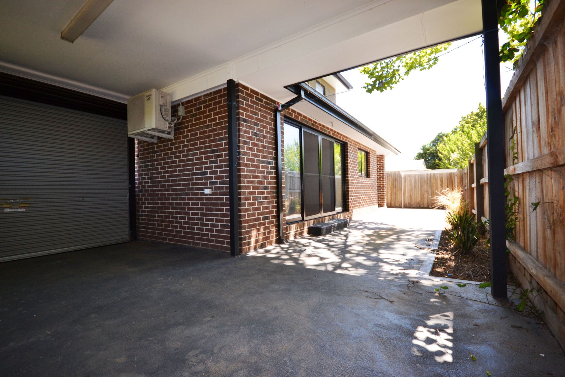PERFECTLY PROPORTIONED & IMPRESSIVE THROUGHOUT