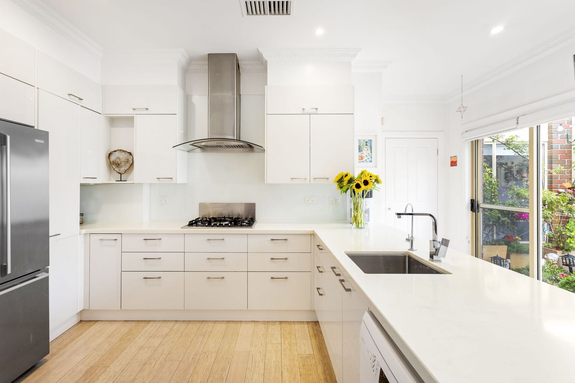 2 Gouldthorp Avenue MENTONE VIC, Mentone - Thumbnail 3