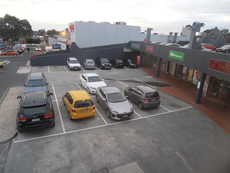 DUAL FRONTAGE RETAIL/OFFICE