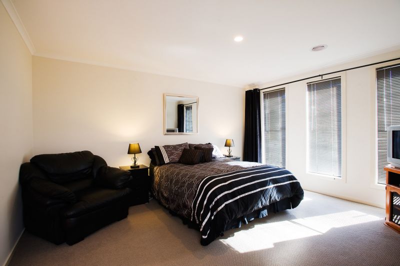 2 Nicholas Place, BROOKFIELD, Brookfield - Thumbnail 8