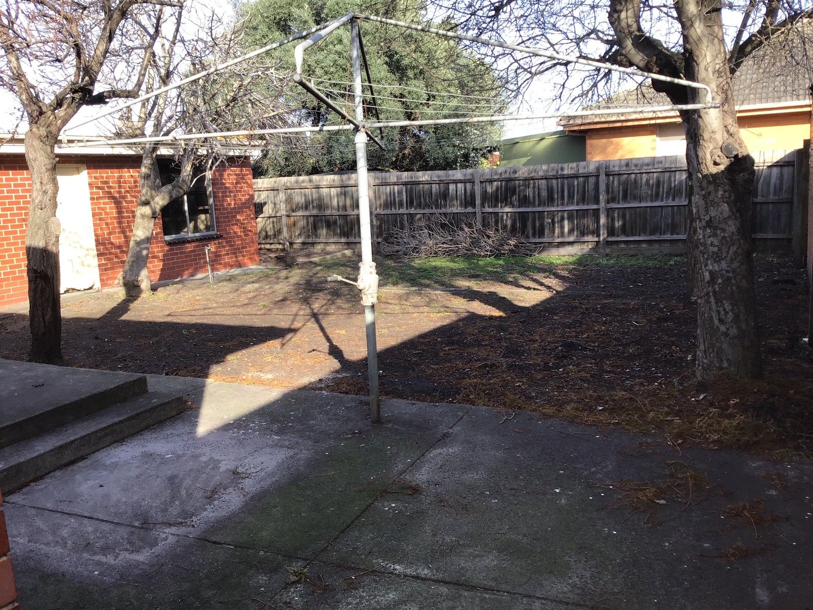 SPACIOUS THREE BEDROOM HOME IN GREAT LOCATION!
