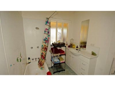 3
 
 
 
  
 
 
 1
 
 
 
 
 
 
 
 
 26 Torquay Road, LATROBE TAS 7307, Latrobe - Thumbnail 8