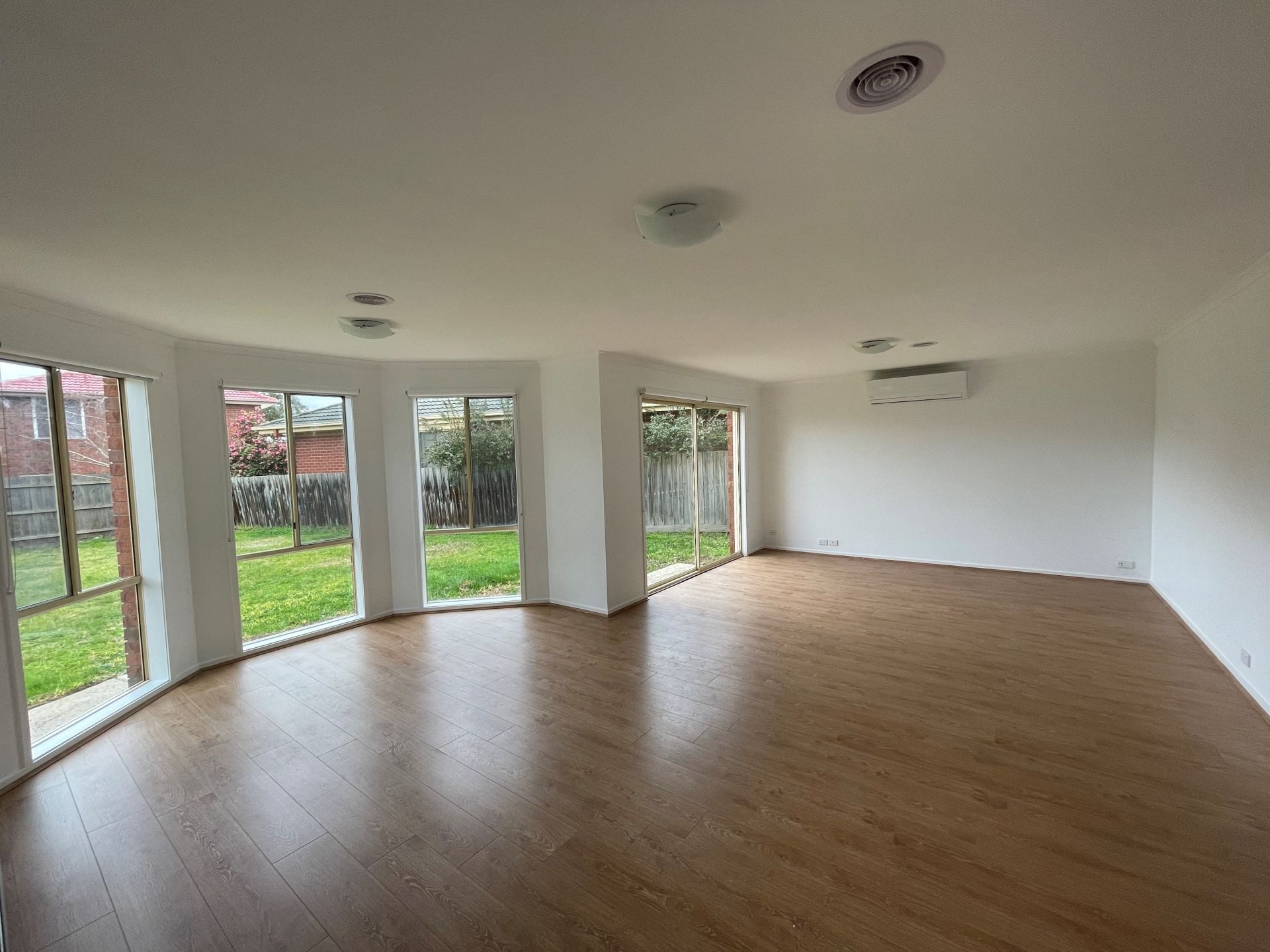 IDEAL FAMILY HOME!