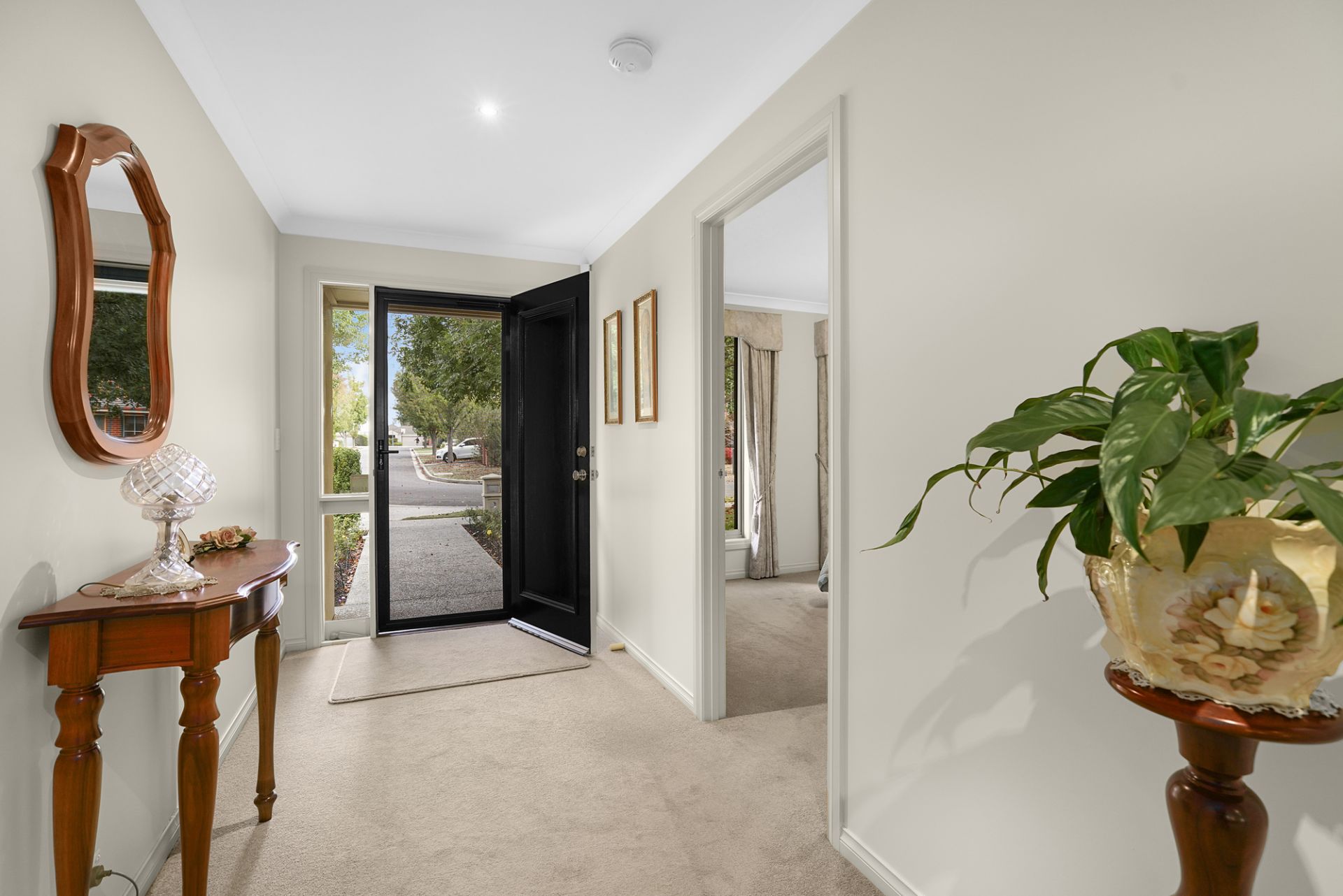 5 St Michaels Place, Lake Gardens, Lake Gardens - Thumbnail 6