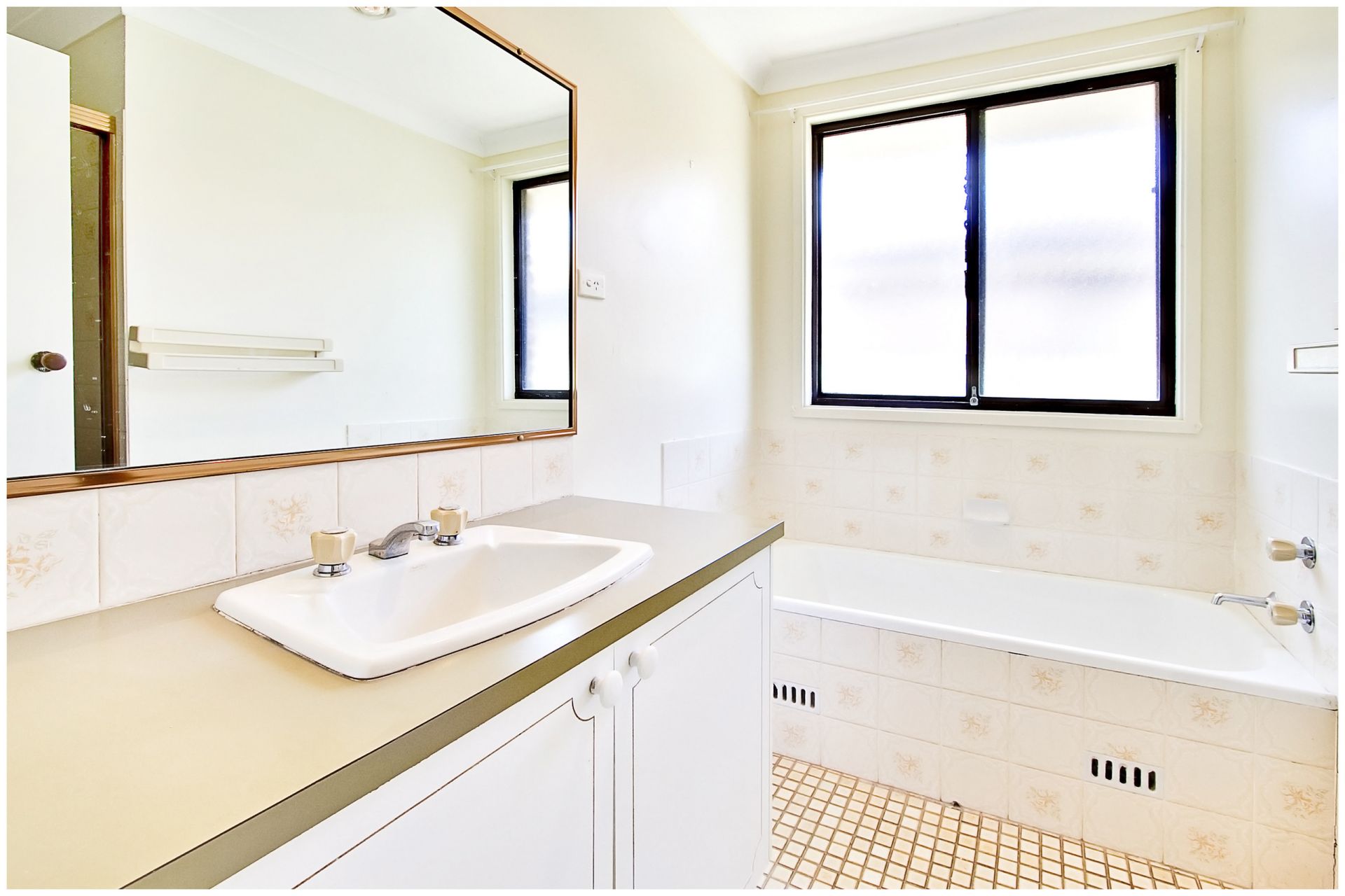 72 William Cox Drive, Richmond - Thumbnail 8