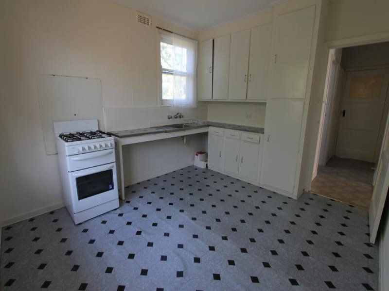 49 Shand Road, Reservoir
