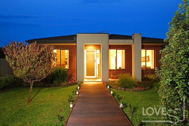 1/144 St Vigeons Road, Reservoir