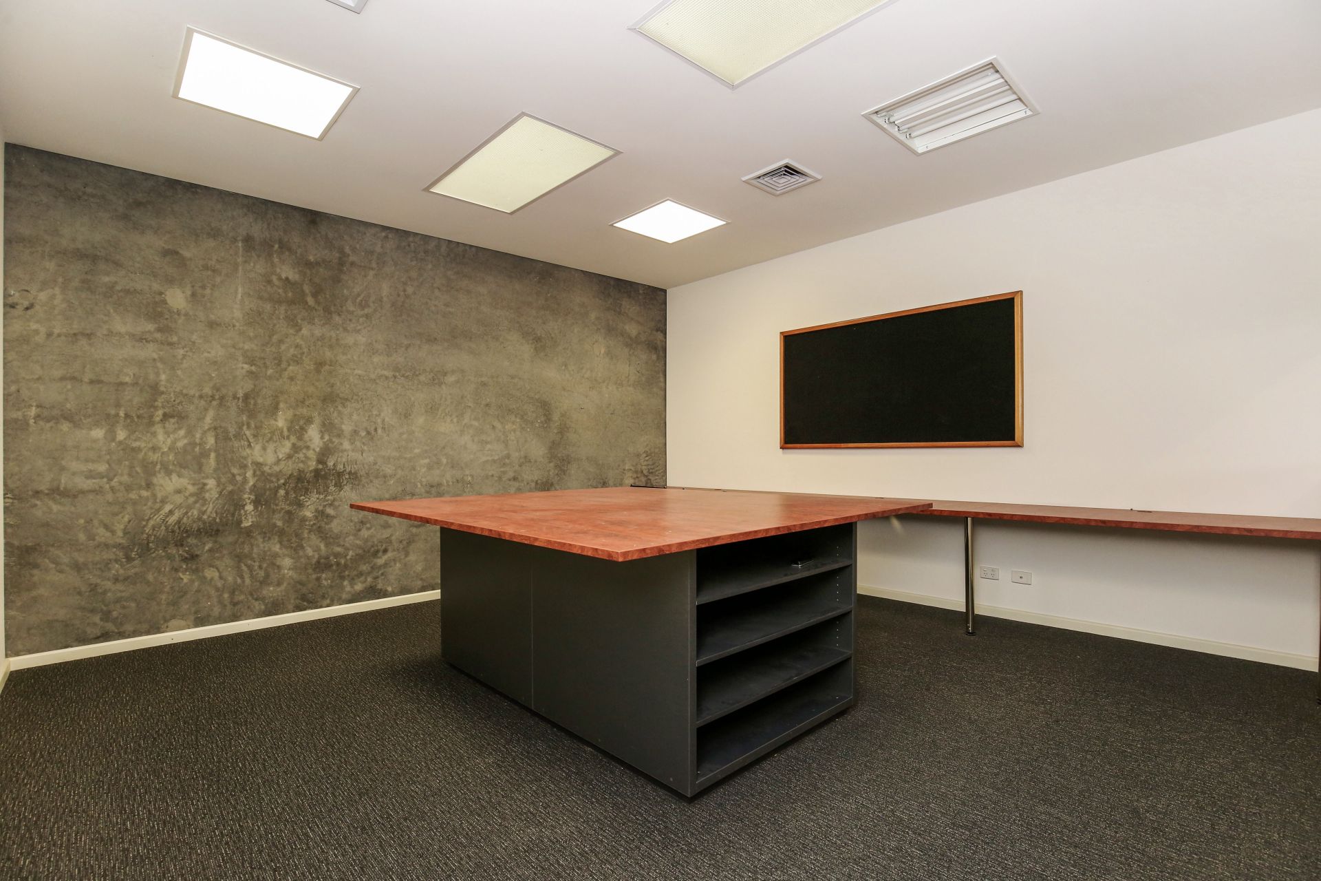 OPEN FOR INSPECTION TUESDAY & THURSDAY 2PM-2:15PM

FULLY RENOVATED OFFICE/WAREHOUSE WITH CORNER EXPOSURE