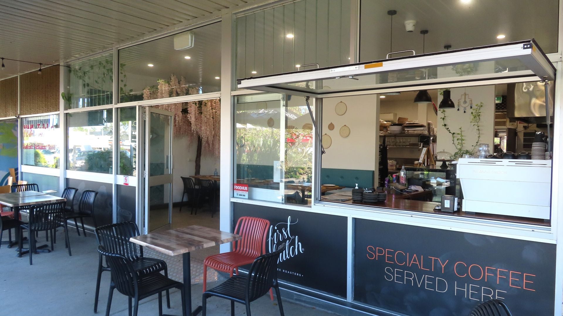 Mooloolaba, Mooloolaba - Thumbnail 2