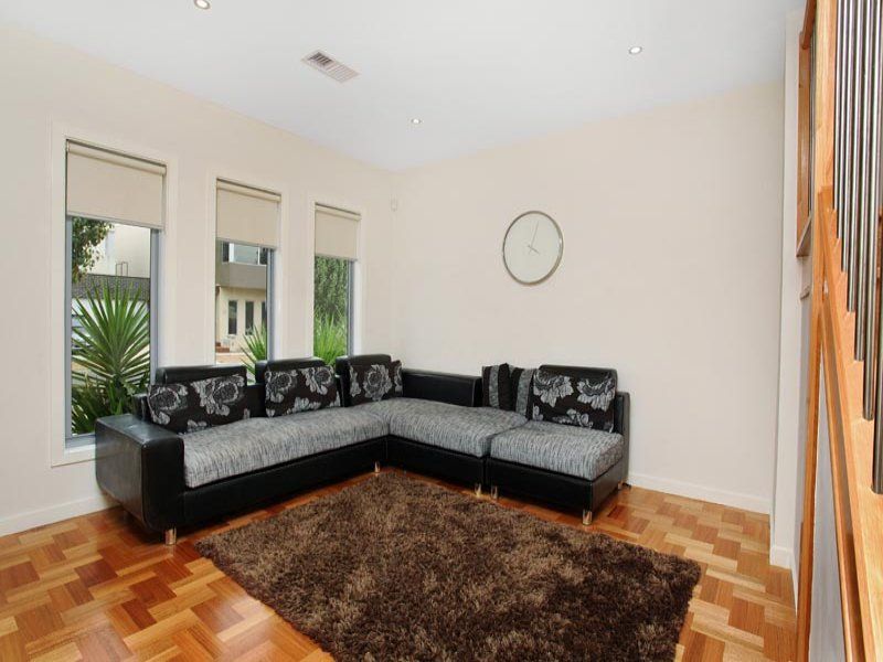 3 Kensington Street, Caroline Springs - Thumbnail 7