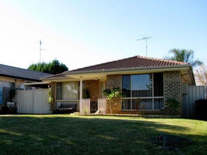 Real Estate For Sale 30 Crommelin Crescent St Helens Park , NSW