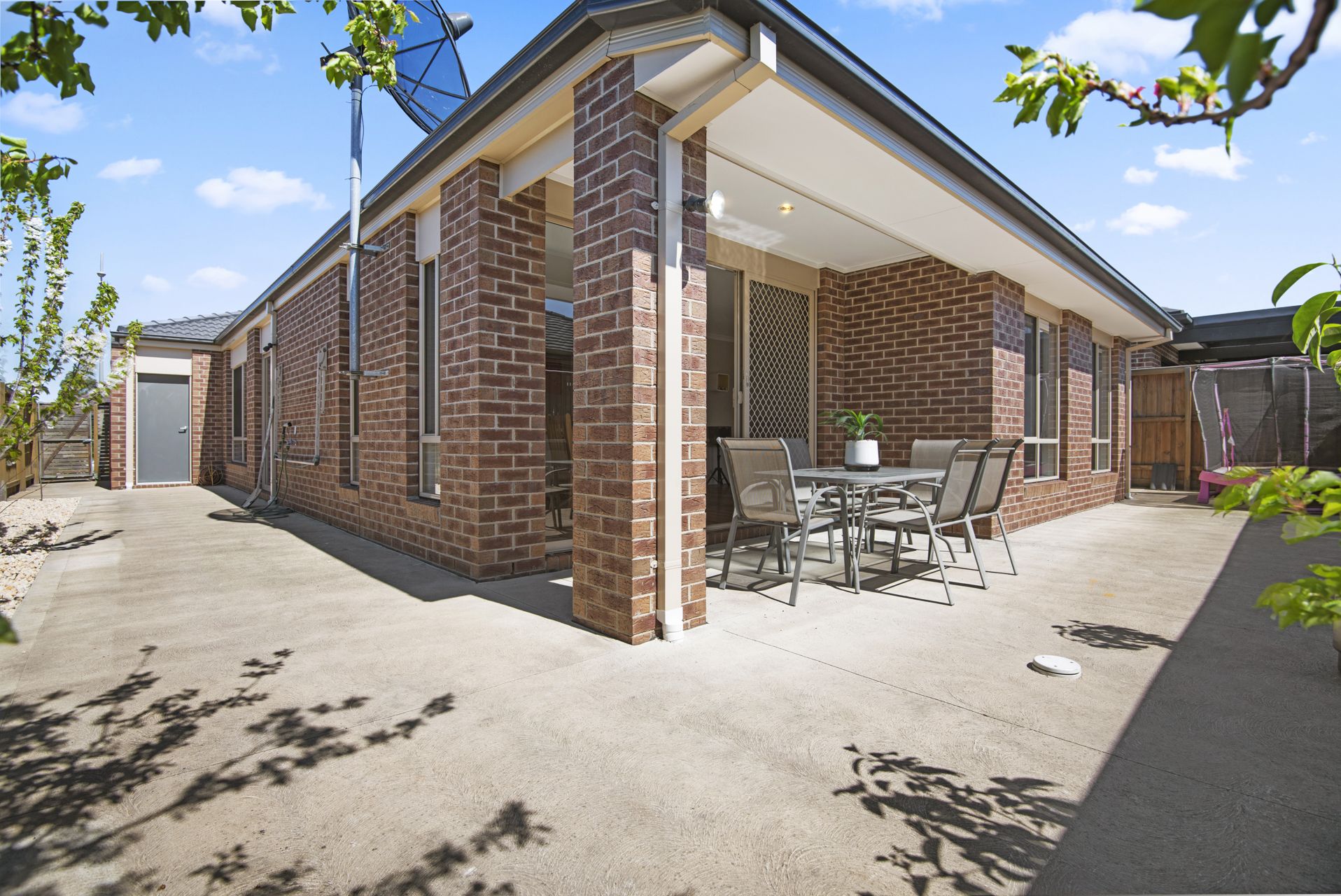 AFFORDABLE BOUTIQUE FAMILY HOME