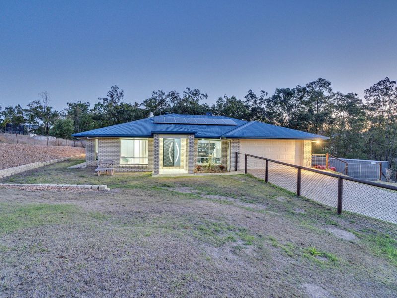 Real Estate For Sale 1820 Pole Crescent New Beith , QLD