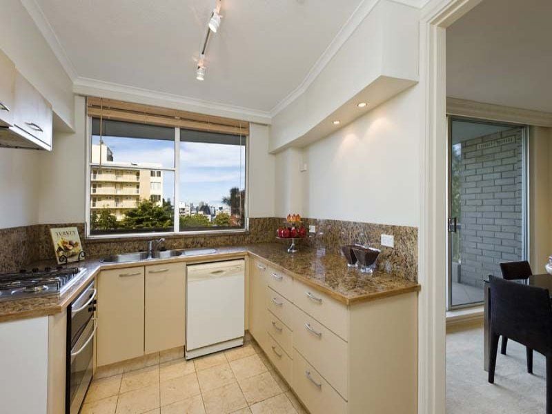 401/1 Watson Street NEUTRAL BAY NSW, Bay - Thumbnail 2