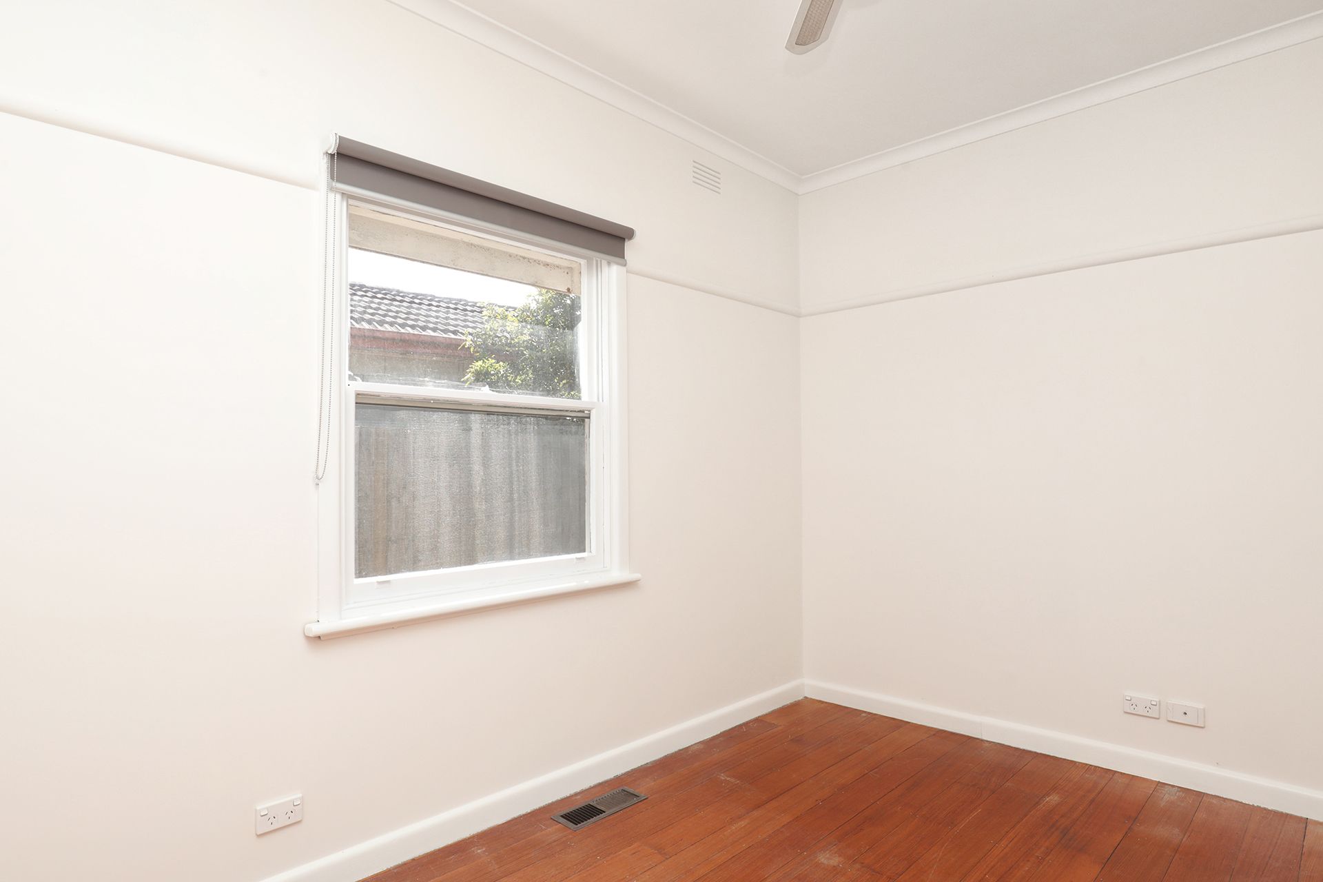 9 Genoa Avenue, Bonbeach - Thumbnail 8