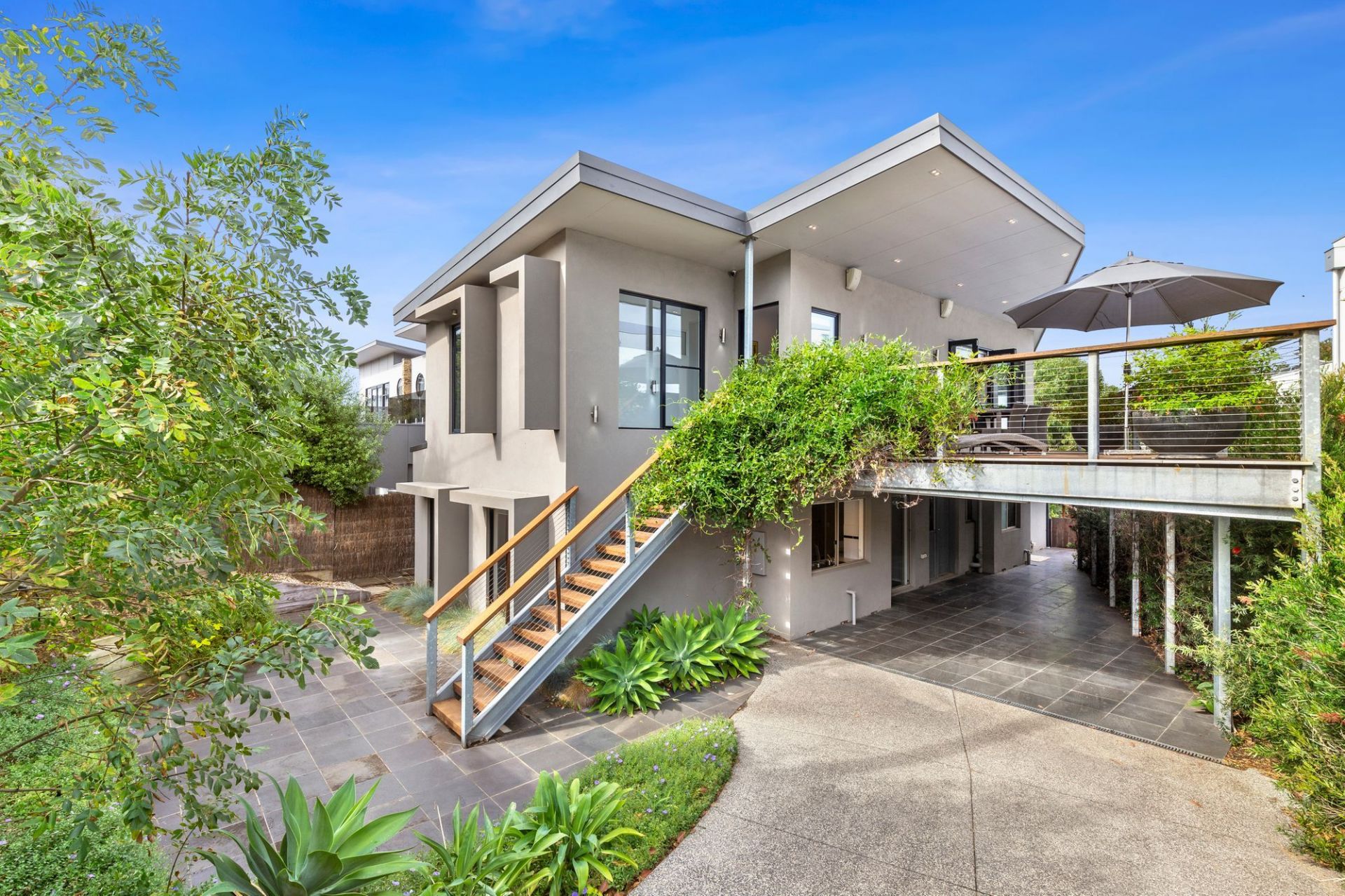 10 The Parade Ocean Grove VIC, Ocean Grove - Thumbnail 3