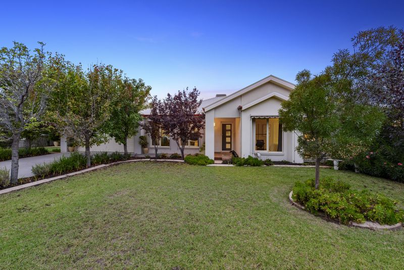 41 Nugget Fuller Drive, Tocumwal Kerr Real Estate