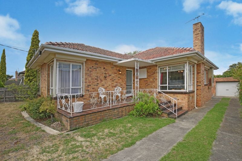 31 Locksley Avenue, Reservoir
