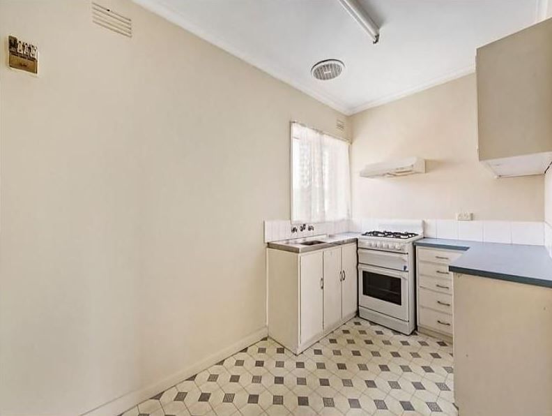 CUTE, COSY AND CONVENIENTLY LOCATED