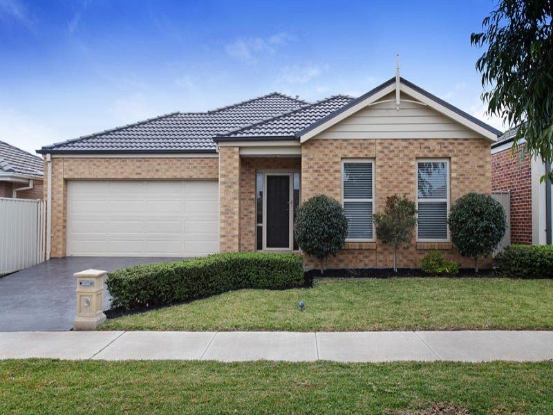 33 Barrington Circuit, Caroline Springs - Thumbnail 2