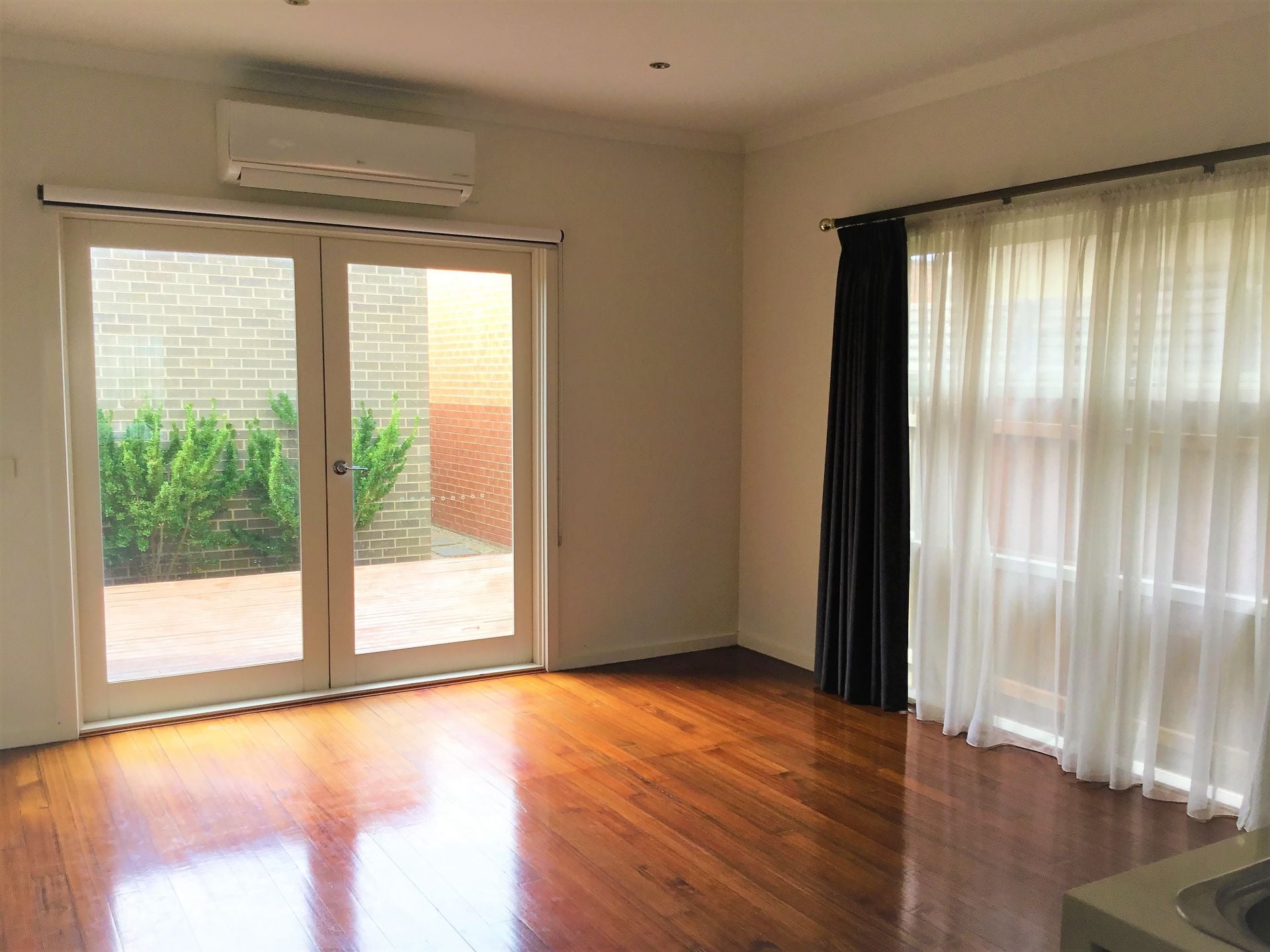 Executive Living on Thornbury Border