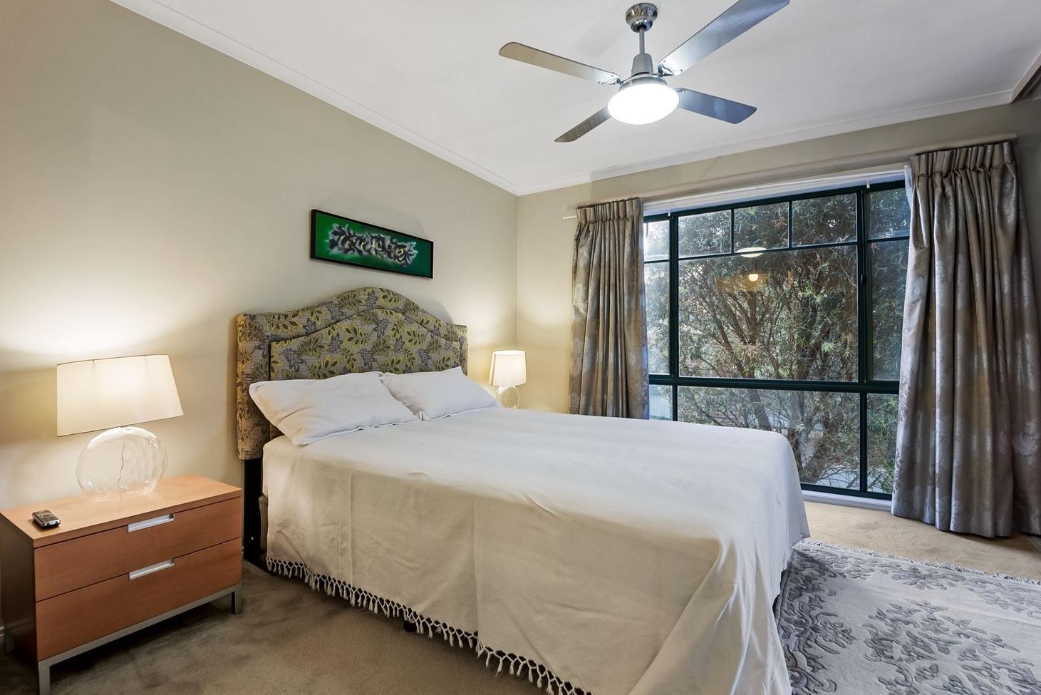 IDEAL LIVING, LOCATION & LIFESTYLE