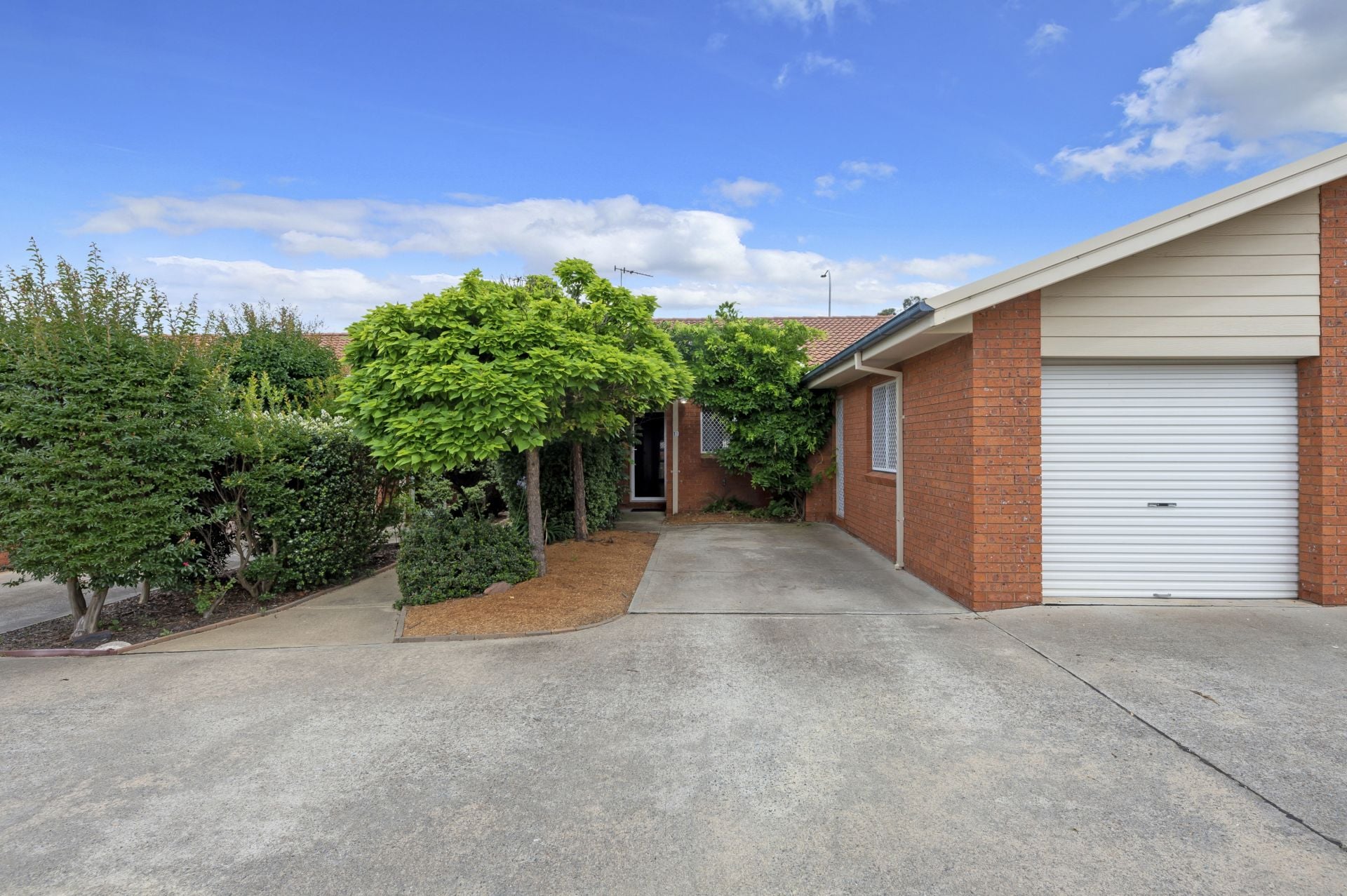 11/17 Elm Way Jerrabomberra NSW, Jerrabomberra - Image 1