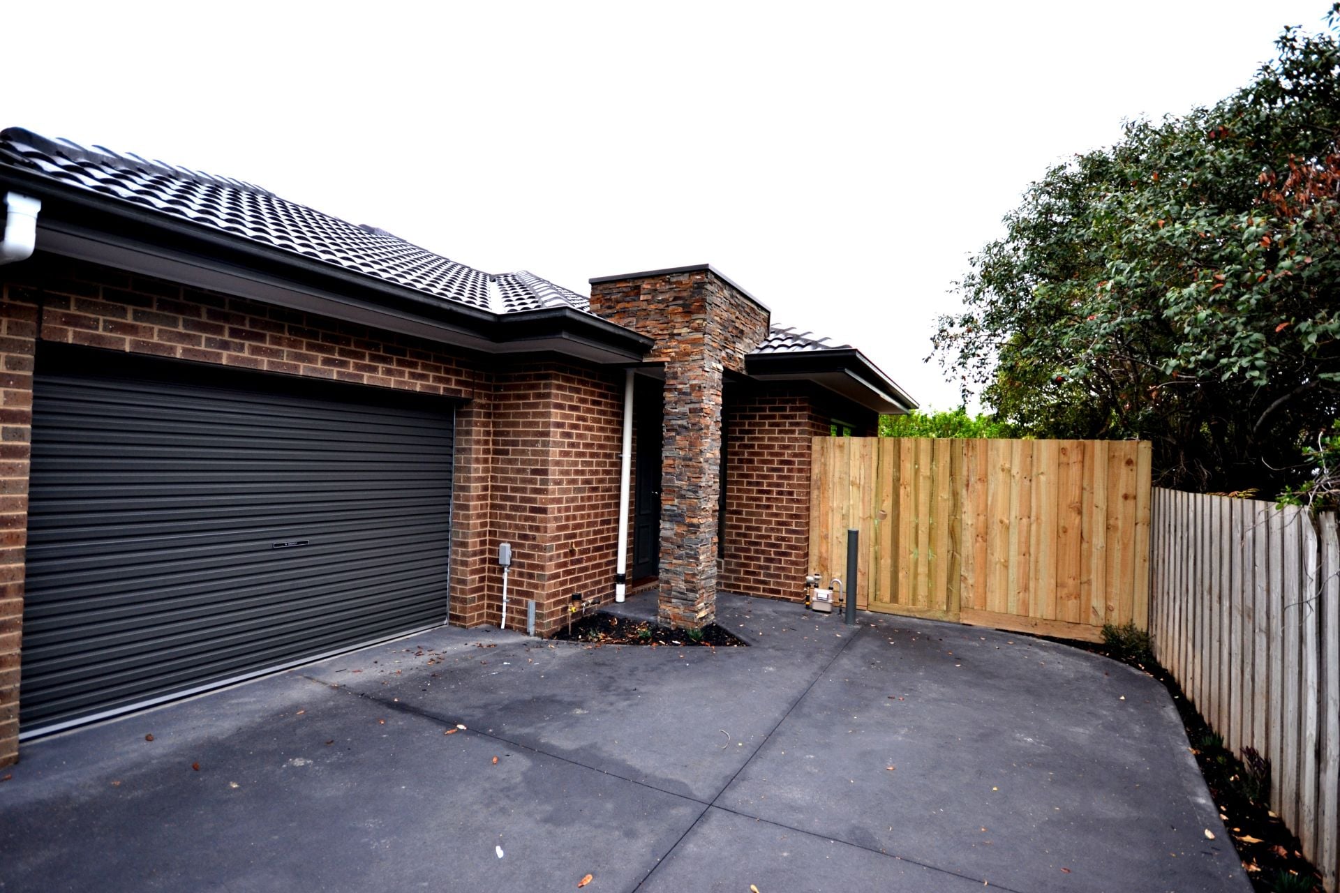 AS NEW TWO BEDROOM PLUS STUDY