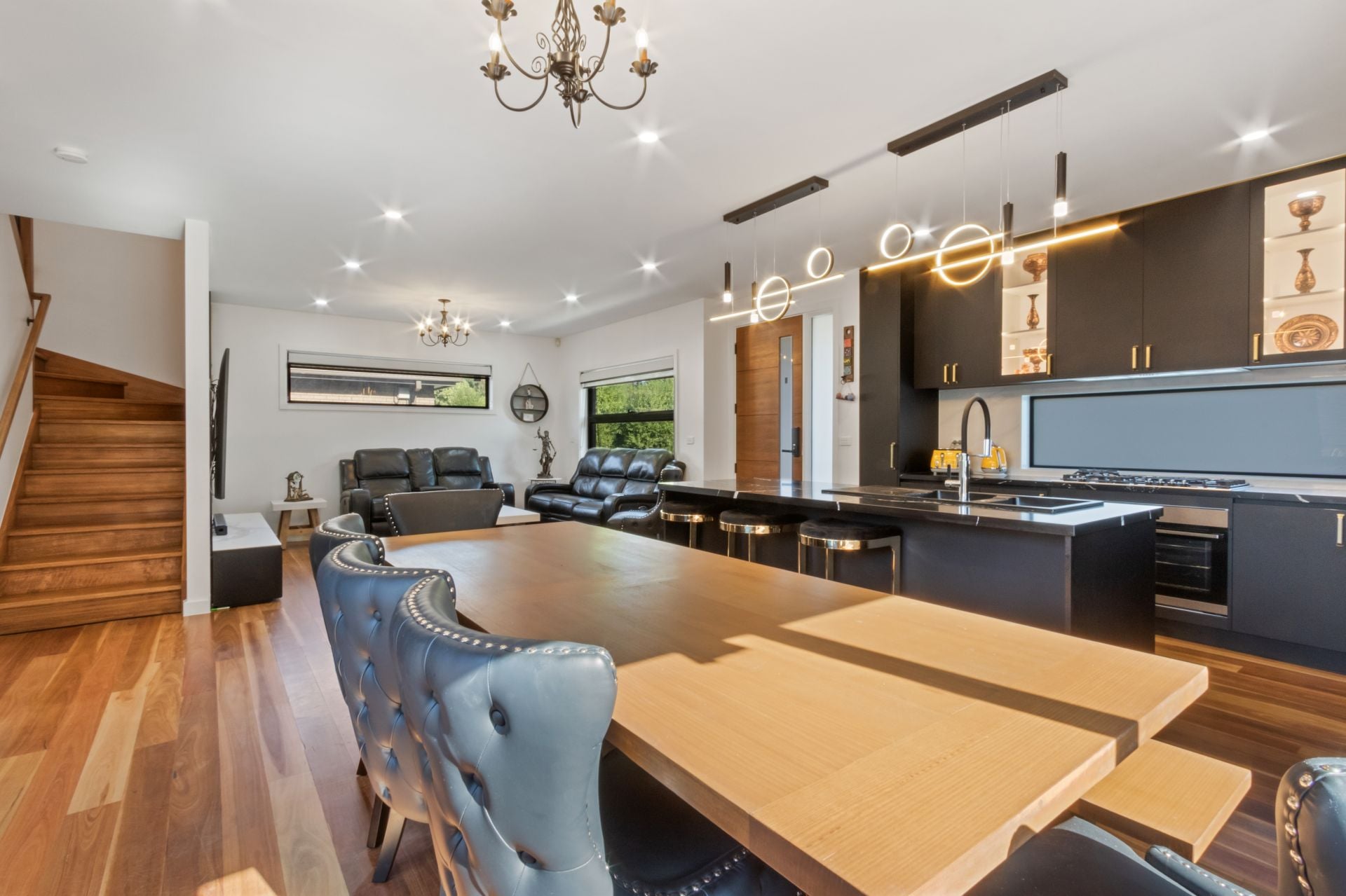 A Perfect Blend of Space and Convenience