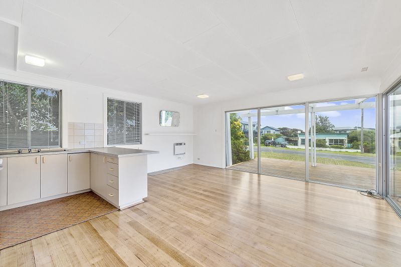 11 Great Ocean Road, Apollo Bay, VIC, Apollo Bay - Thumbnail 8