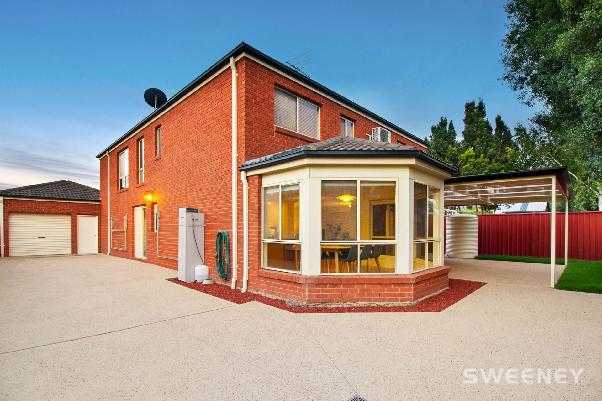11 Hopetoun Court, Altona Meadows - Thumbnail 2