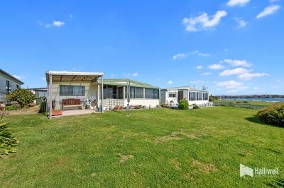 21-2/12 North Caroline Street, East Devonport, East Devonport - Thumbnail 2
