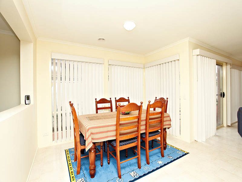 11 Springfield Close, Caroline Springs - Thumbnail 6