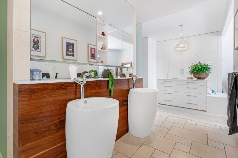 Real Estate For Sale 29 Tweed Street Coolangatta , QLD