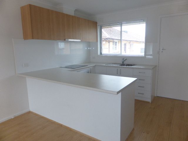 RENOVATED WONDER IN PRIME LOCATION!!