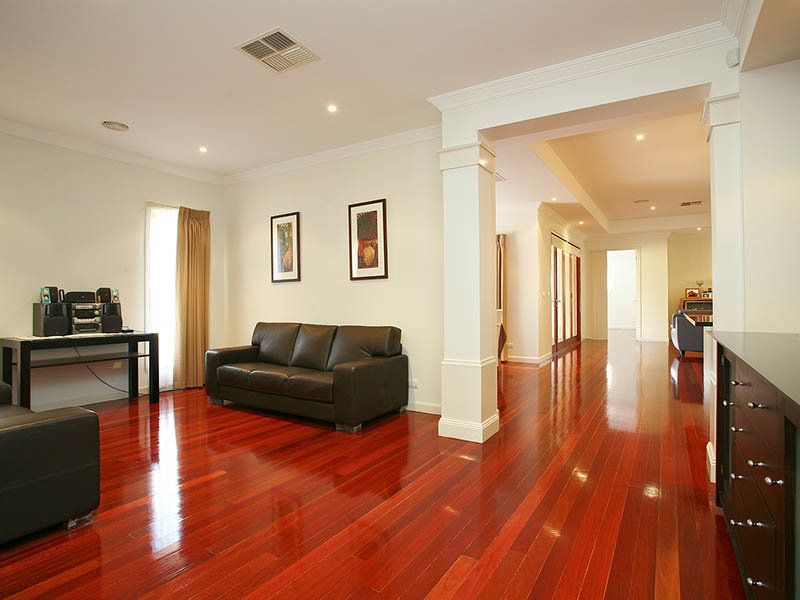 23 Clementson Drive, Caroline Springs - Thumbnail 4