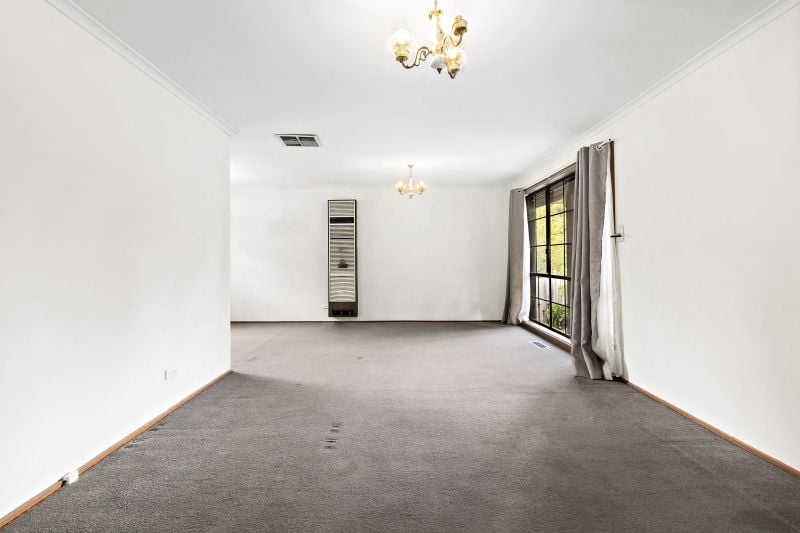 2 Morang Drive, Mill Park