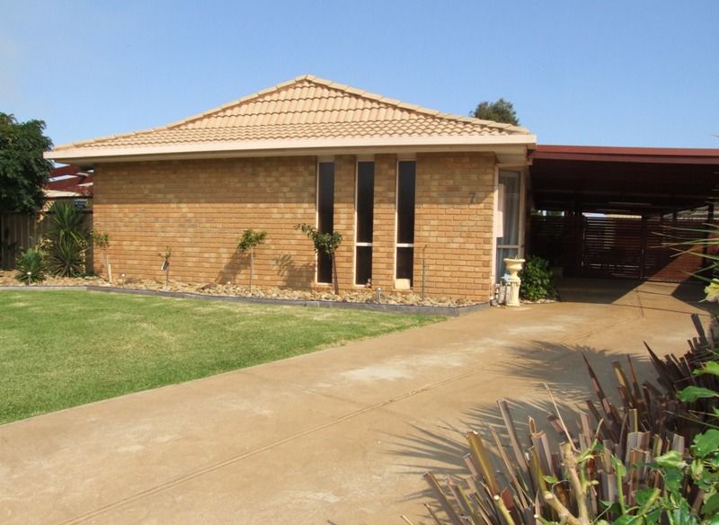 7 Ball Court, Bacchus Marsh - Thumbnail 2