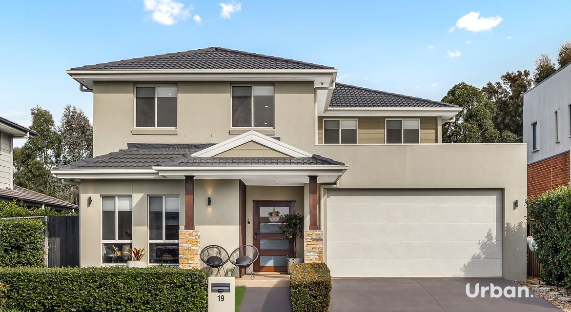 Colebee 19 Burringoa Crescent