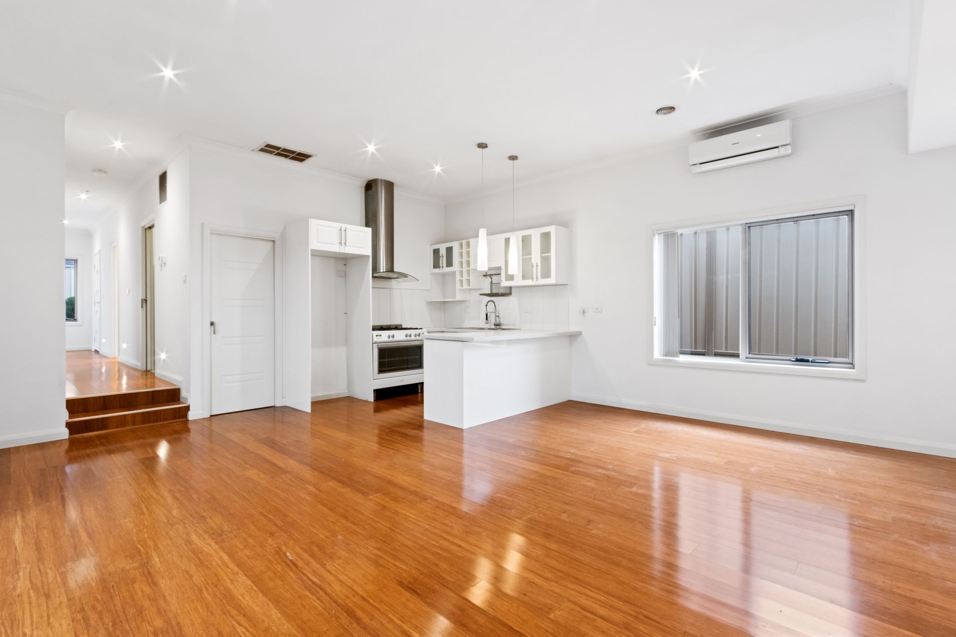 Outstanding Unit in Central Locale