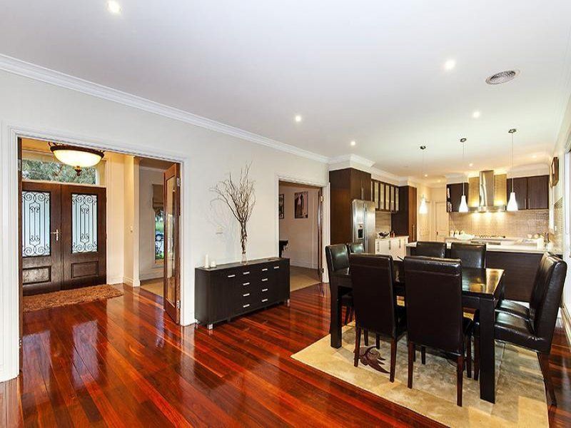 1 Lookout Rise SOUTH MORANG, South Morang - Thumbnail 6